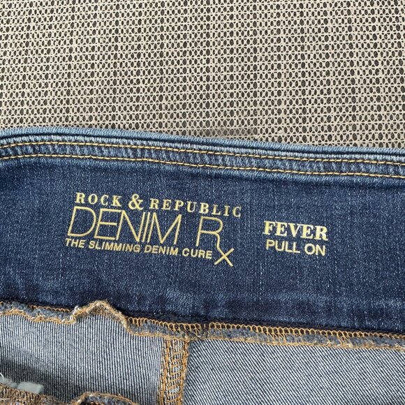 Rock & Republic Fever Womens Denim Jeans Shorts Size 12M With Distressed Details - Picture 4 of 11